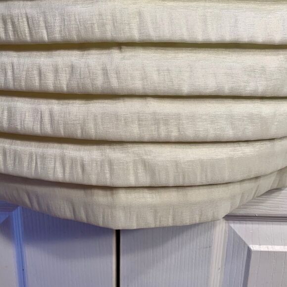 OFF-WHITE STRETCH STRAPLESS DRESS SIZE SMALL - Picture 4 of 5